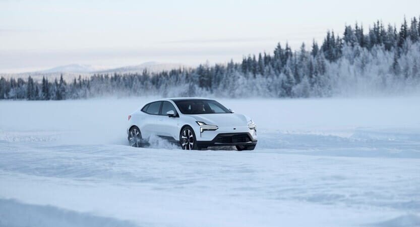Llega a Estados Unidos el Polestar 4, un elegante hatchback europeo orientado al rendimiento.
